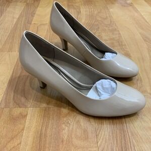 NEW! LifeStride‎ Nude Faux Leather Parigi Pumps, Beige Almond Toe Heels, 9.5M